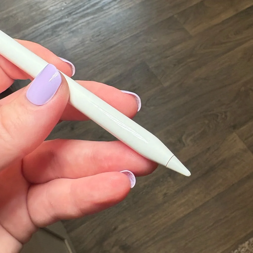 Apple Pencil in White